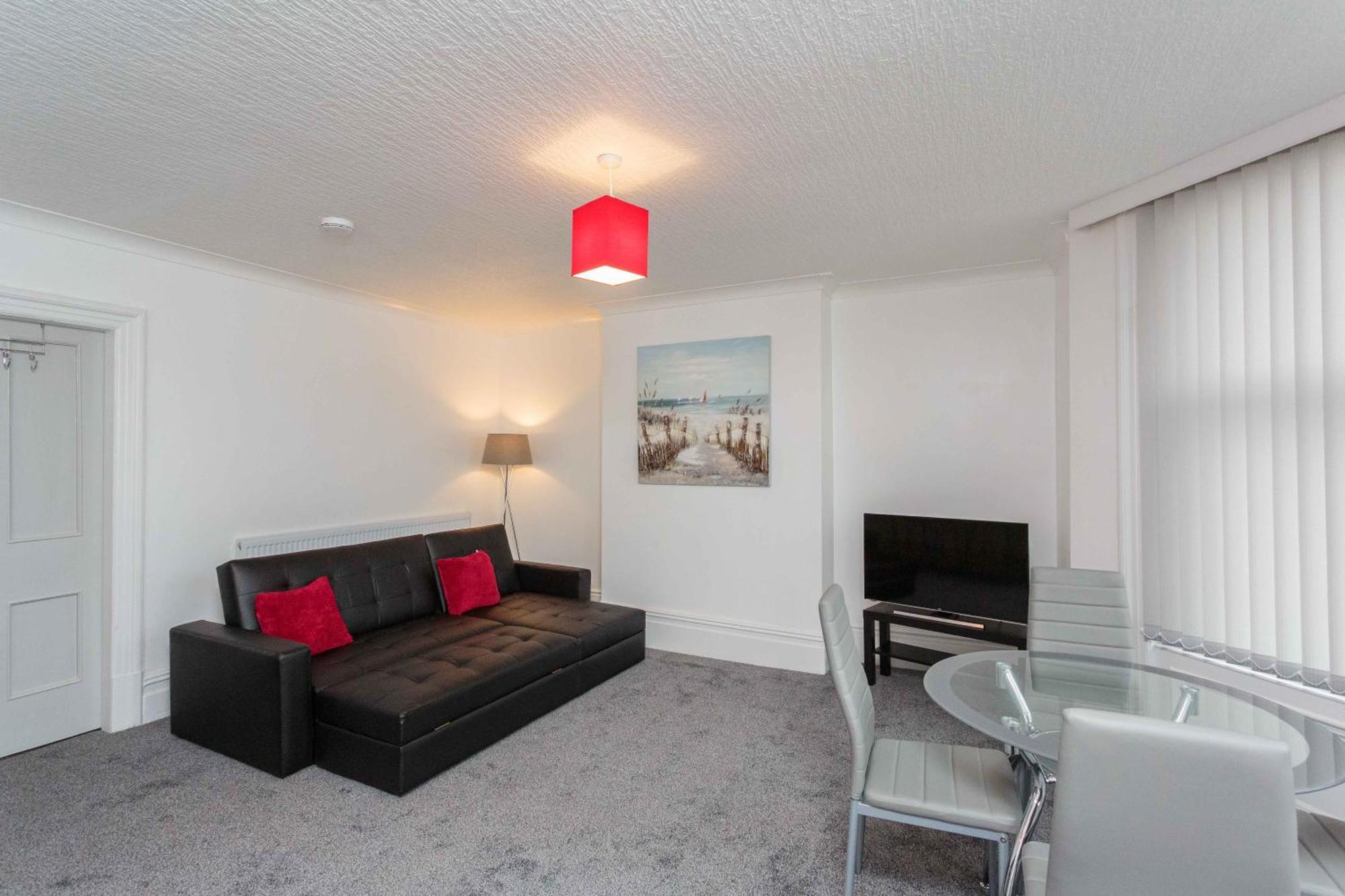 Cherry Property - Berry Apartments Μπλάκπουλ Δωμάτιο φωτογραφία