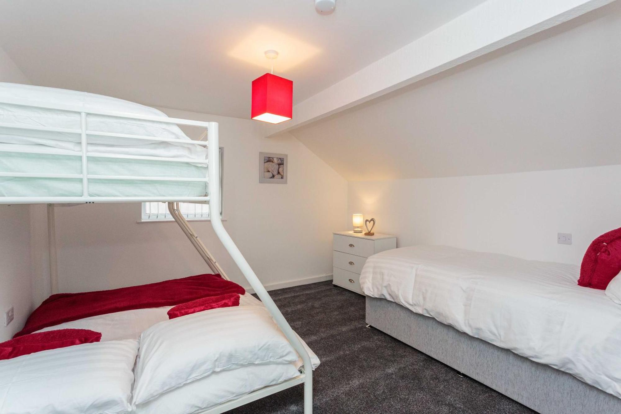 Cherry Property - Berry Apartments Μπλάκπουλ Δωμάτιο φωτογραφία
