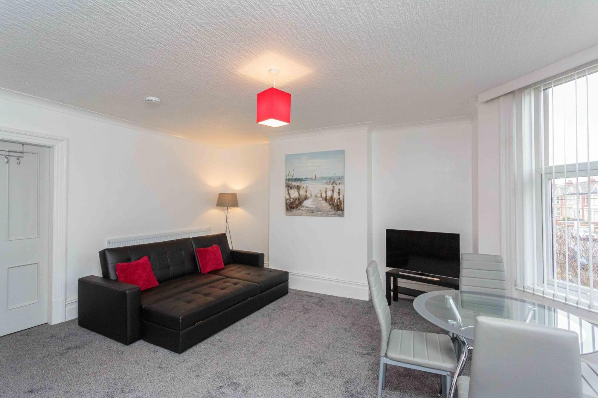Cherry Property - Berry Apartments Μπλάκπουλ Δωμάτιο φωτογραφία